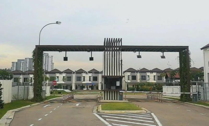 26th Avenue, Bukit Indah - 2