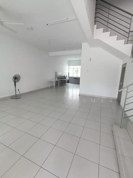 Bandar Puncak Alam - 2