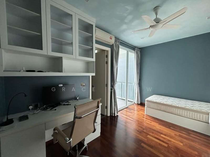 Summerscape Luxury Condominium - 4