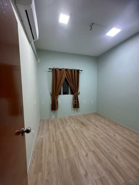 Lakefront Homes - 5