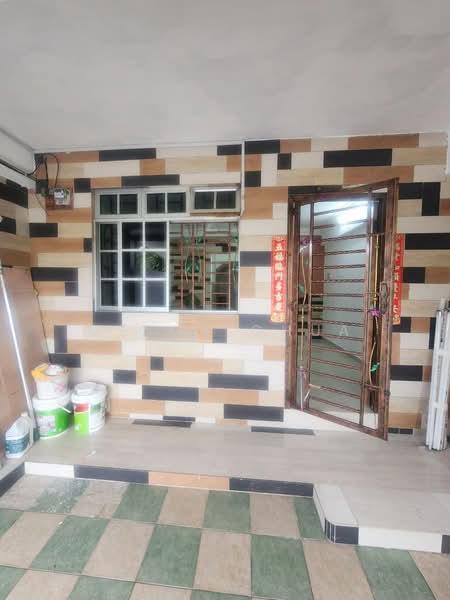 Taman Anggerik - 5