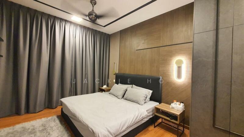 Symphony Tower (Menara Simfoni) - 5