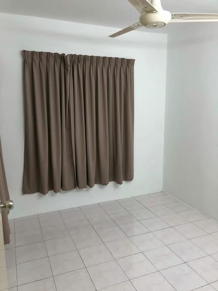 Taman Kristal - 4