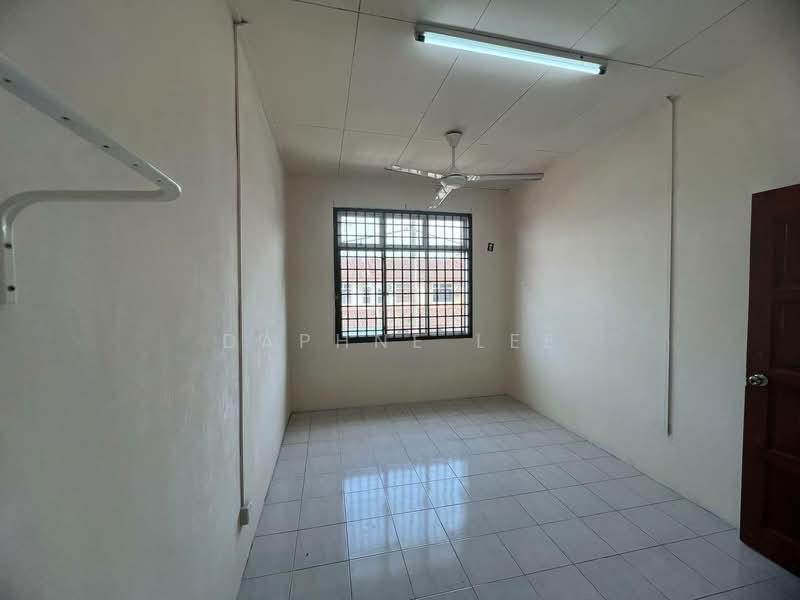 Taman Puteri Wangsa - 5