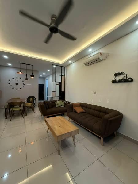 M Condominium @ Larkin - 5