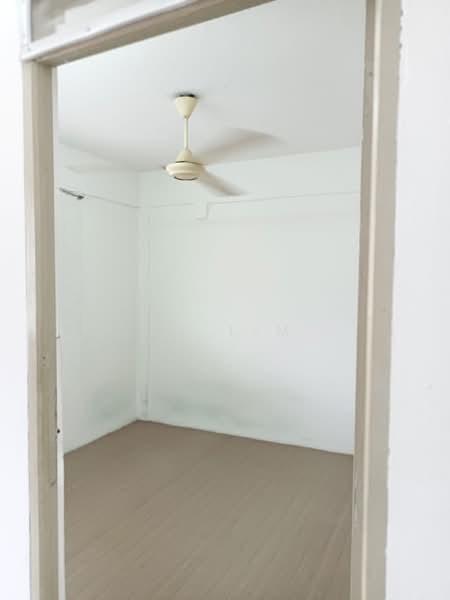 Flat Taman Ungku Tun Aminah - 3