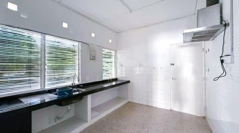 Single Storey Bungalow in Tanjung Bungah - 3