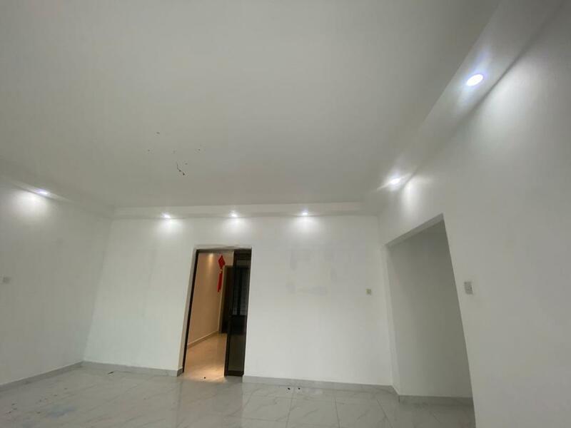 Stulang laut, Commercial Bungalow - 2