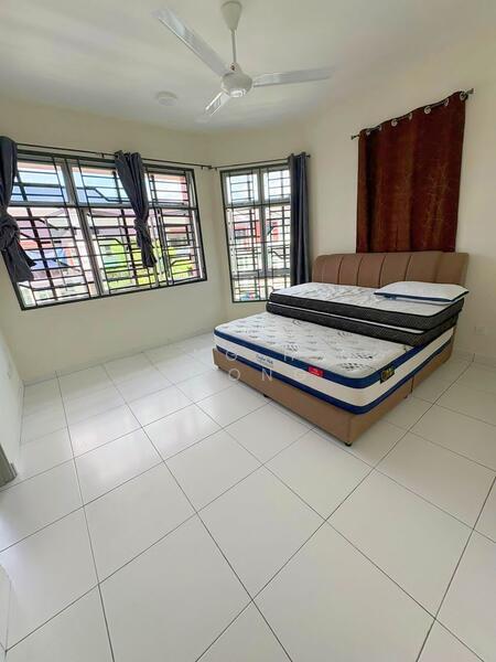 skudai skudai skudais - 3