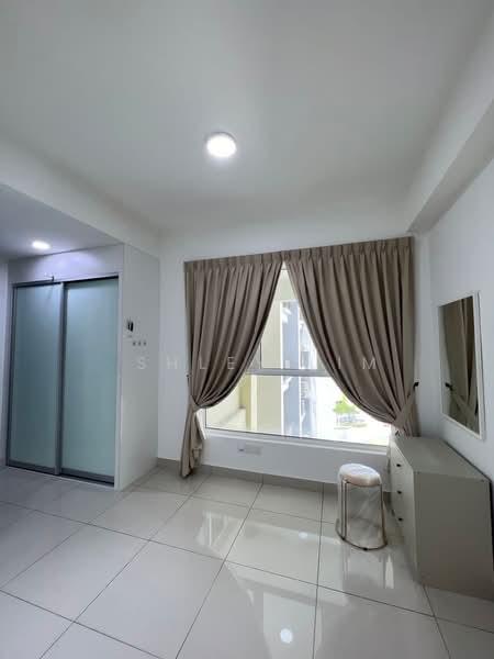 Tropicana Bay Residences - 5