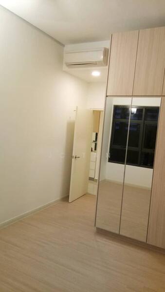 Lakeville Residence - 2