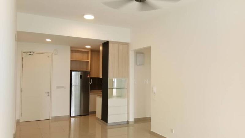 Lakeville Residence - 1