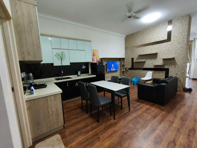 Twin Galaxy (Dwi Galaksi) - 1