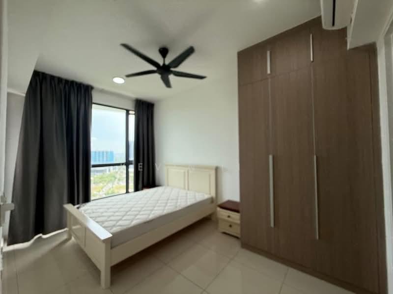The M @ Medini Macrolink - 4