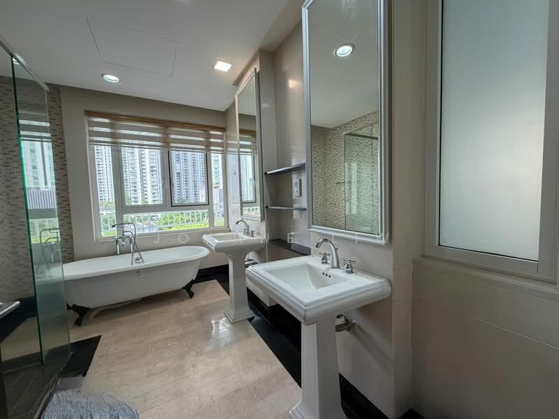 Quayside Condominium - 2