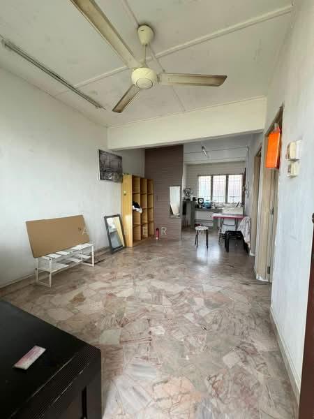 Flat Taman Ungku Tun Aminah - 2