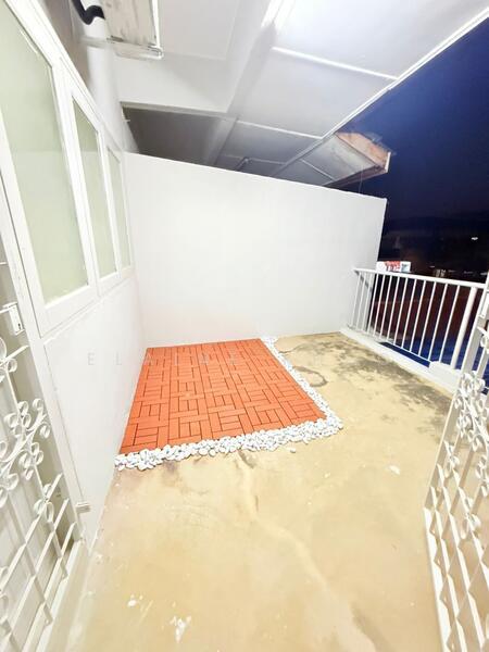 Telok Pulai Taman Gembira Room for Rent 2 sty 150-200sqft Fully Furnished - 2