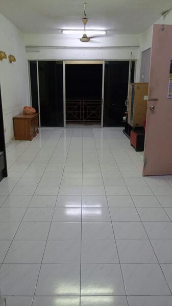 Lily & Jasmine Apartment - 1