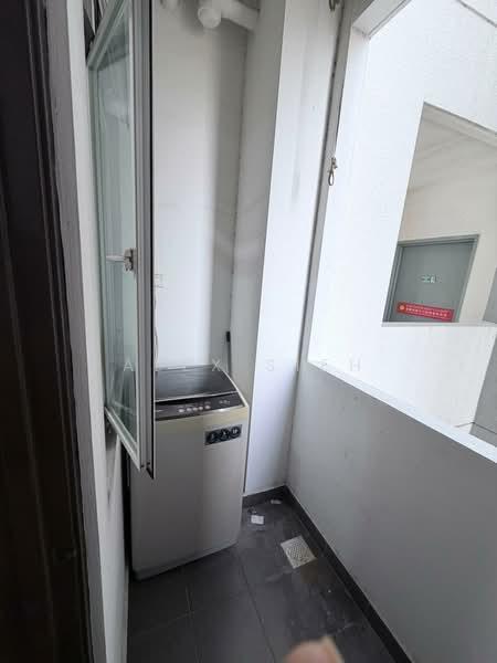 M Condominium @ Larkin - 4