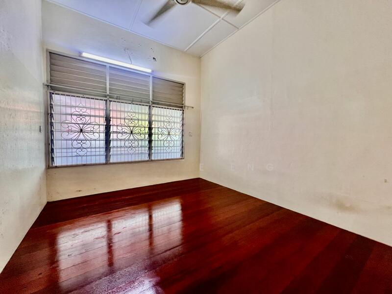 Taman Lip Sin - 1 Storey Terraced Corner - 2