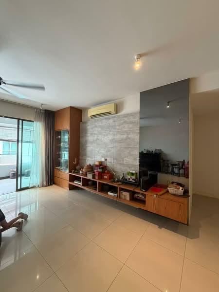 Ara Hill Condominium - 3