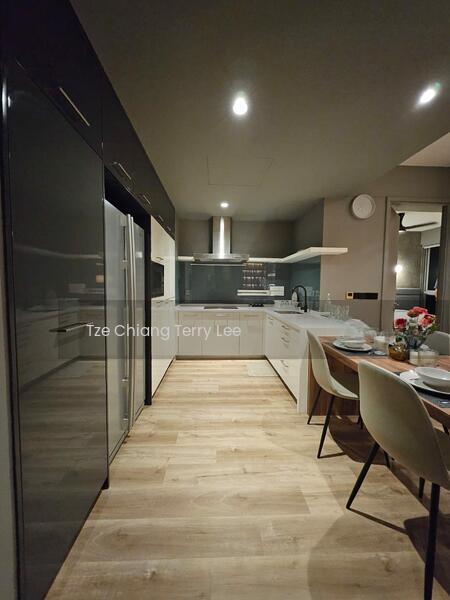 Gateway Kiaramas - 2