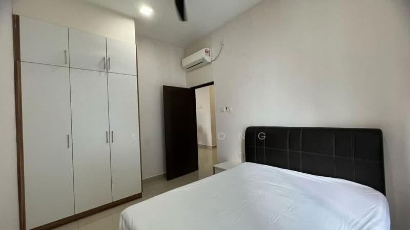M Condominium @ Larkin - 2