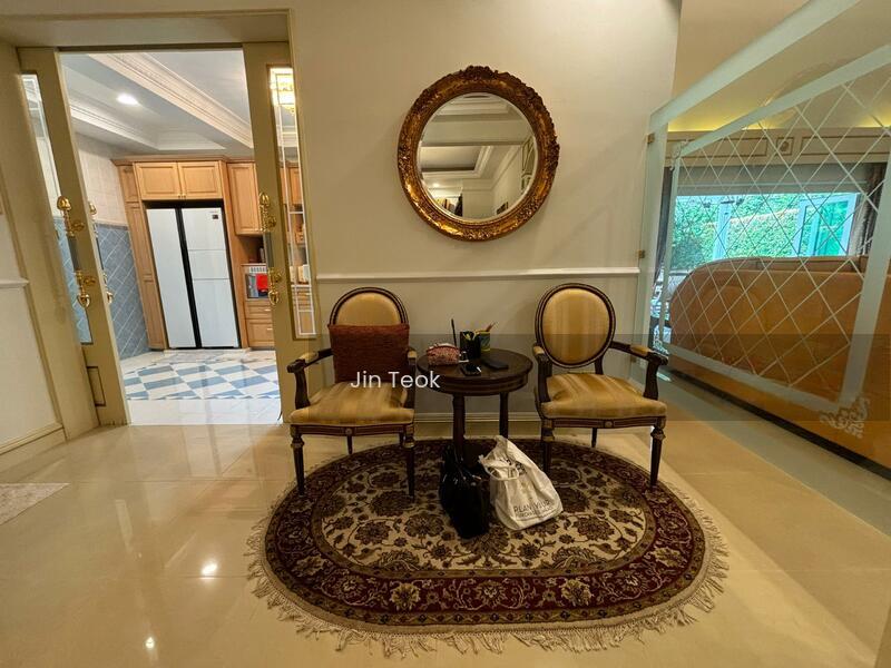 Leisure Farm Bungalow House - 2