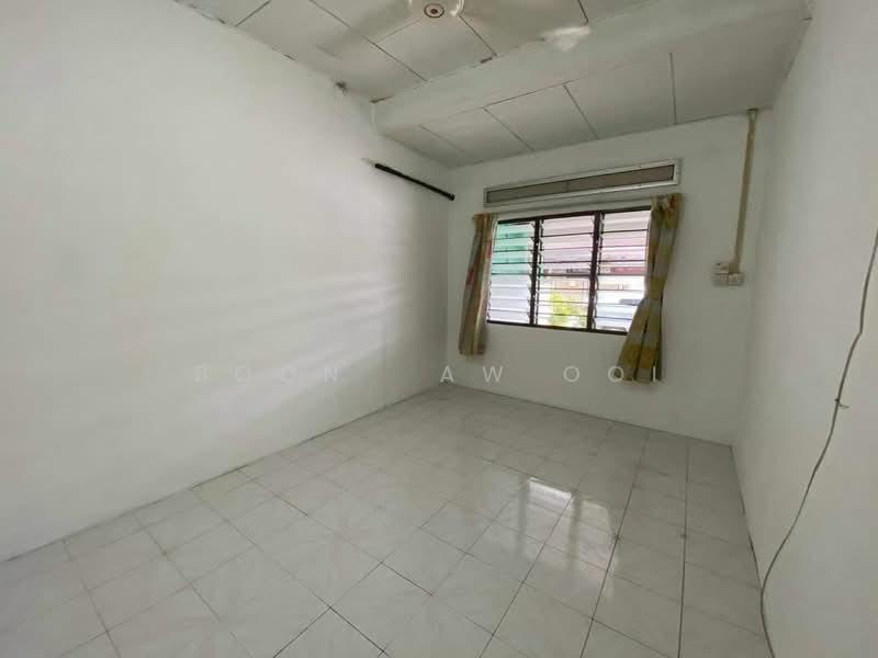 Taman Merak - 4