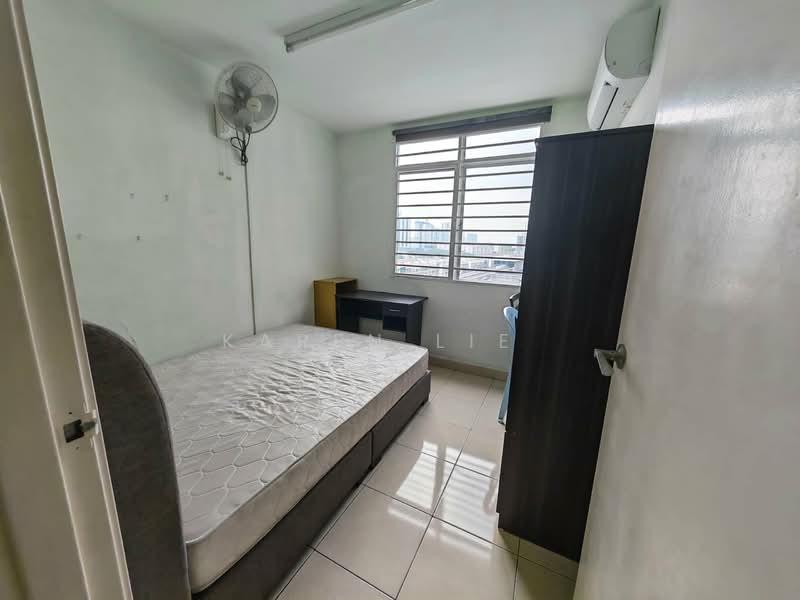 Casa Prima Condominium - 4
