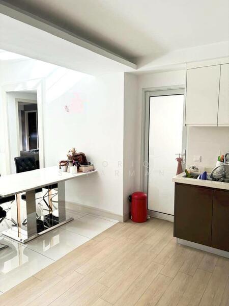 Royalle Condominium - 3