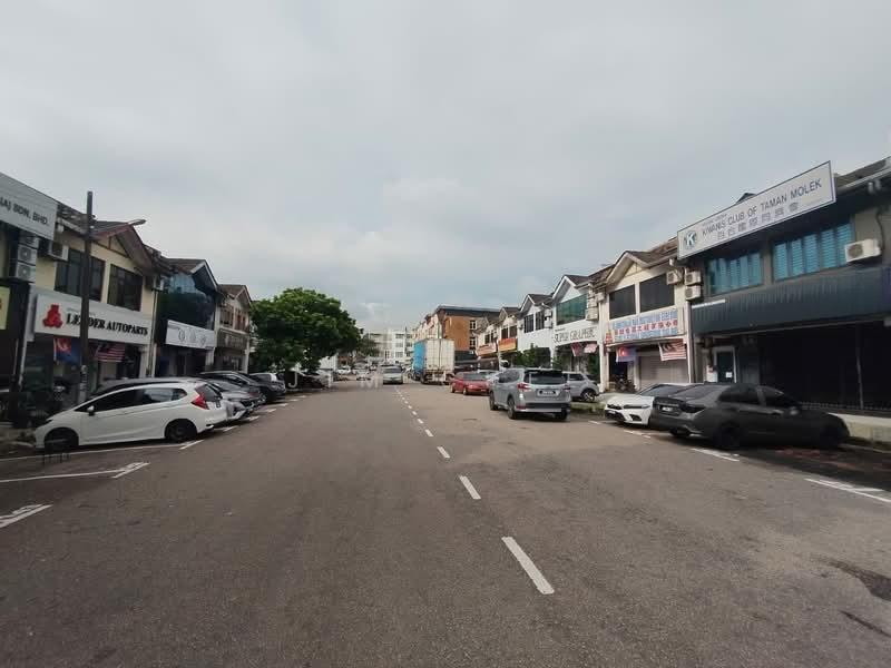 Taman Molek - 2