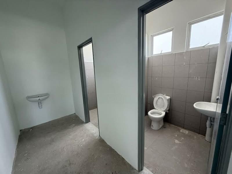 IKS NAFIRI DETACHED FACTORY WAREHOUSE FOR RENT - 2