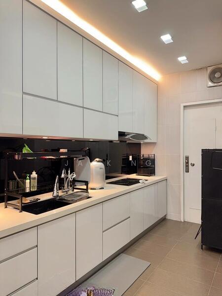 3-storey Terraced House at Bagan Lalang - 4