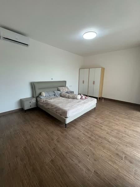 Fringe Villa @ Forest City - 4
