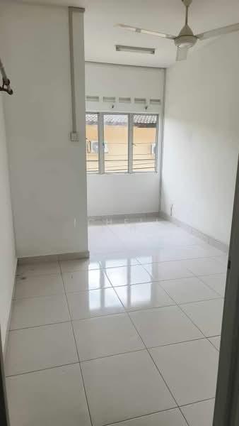 Lakeview Suites @ Edumetro - 4