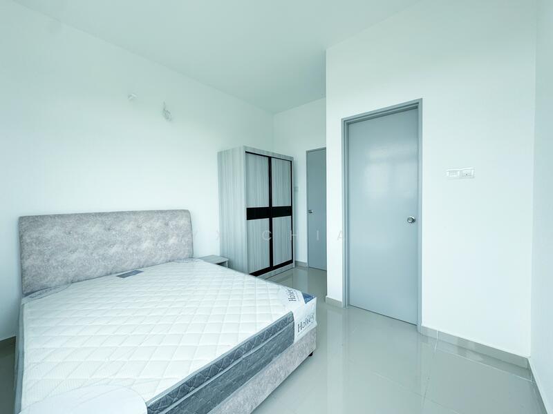 The Louvre @ Country Heights - 4