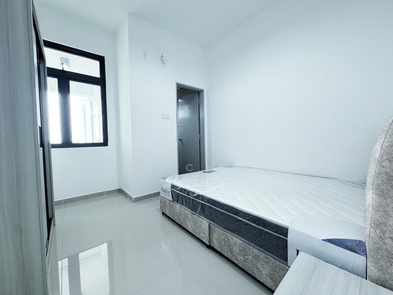 The Louvre @ Country Heights - 5