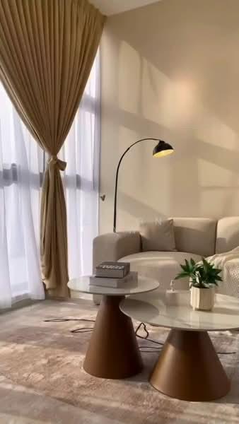 Majestic Residence - 5