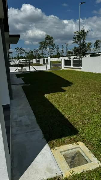 Starling Rimbayu, Corner 2 Storey House For Rent - 3