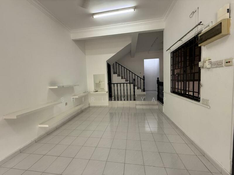 Johor Jaya Rosmerah - 1