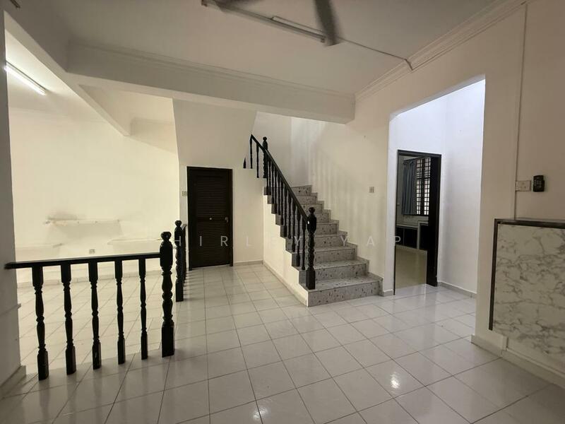 Johor Jaya Rosmerah - 4