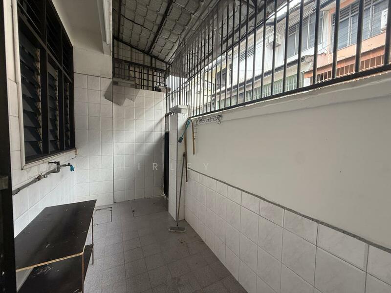 Johor Jaya Rosmerah - 2