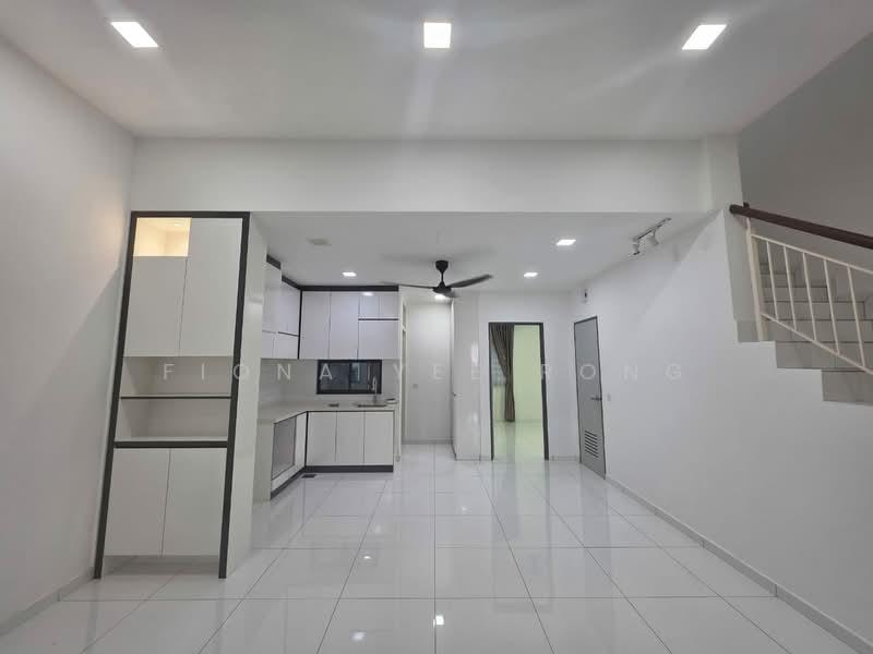 26th Avenue, Bukit Indah - 3