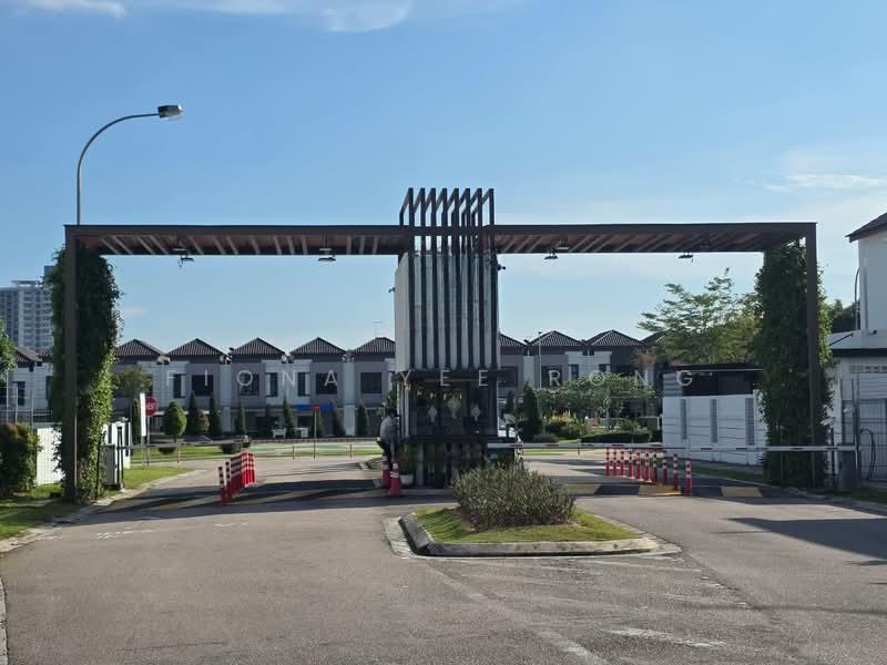 26th Avenue, Bukit Indah - 4