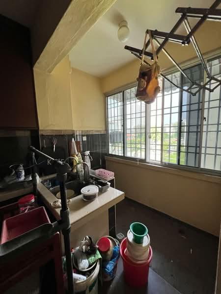 Mawar Apartment - 4