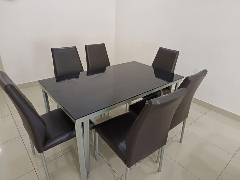 M Condominium @ Larkin - 2