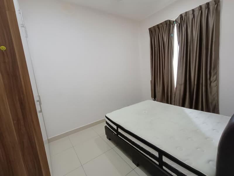 M Condominium @ Larkin - 5