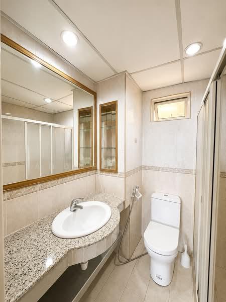 Gold Coast Resort Condominium - 4