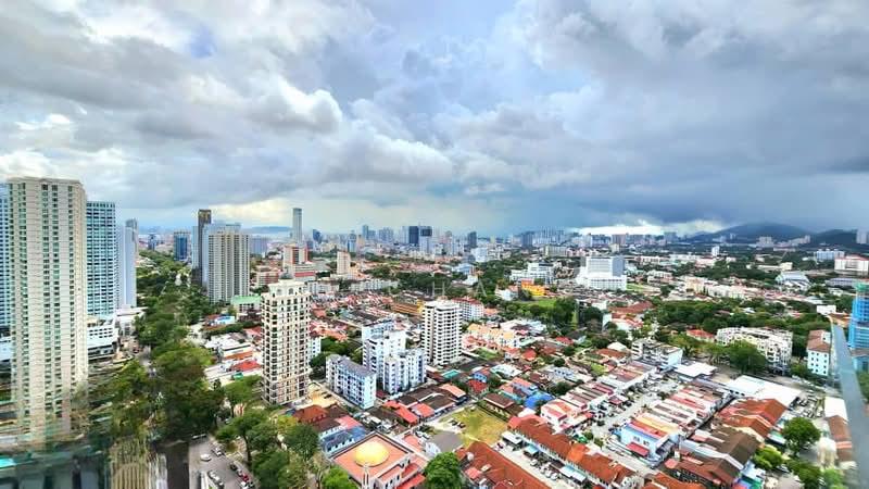 H Residence (One Ritz Residence / Kelawai View) - 2